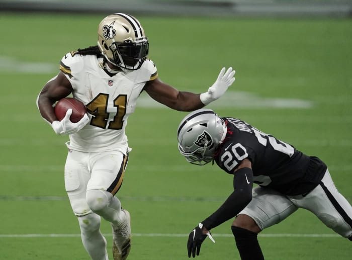 Sep 21, 2020; New Orleans Saints running back Alvin Kamara (41) runs the ball against the Las Vegas Raiders. Mandatory Credit: Kirby Lee-USA TODAY